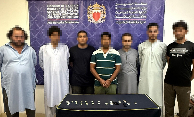 (مكافحة المخدرات) : القبض على عدد من الأشخاص لمحاولتهم تهريب وحيازة حوالي 14 كيلو جرام مواد مُخدرة تقدر بأكثر من 24000 دينار<